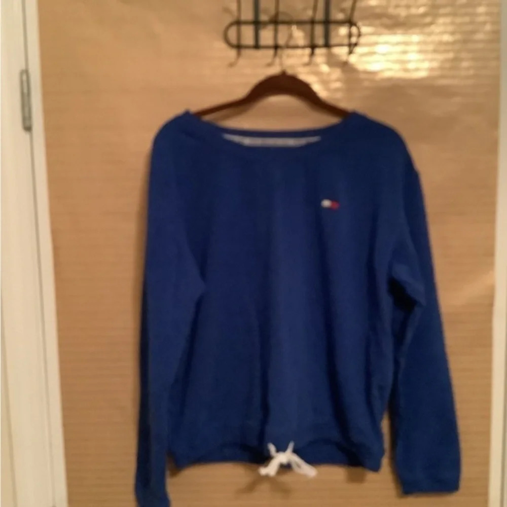 TOMMY HILFIGER ~ SPORT SWEATSHIRT~ XL~ NWOT